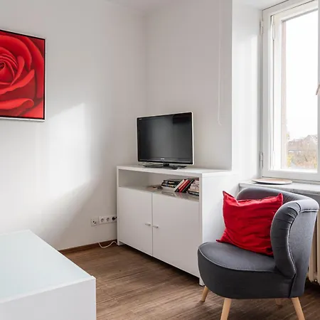 P32 - Boutique Center *