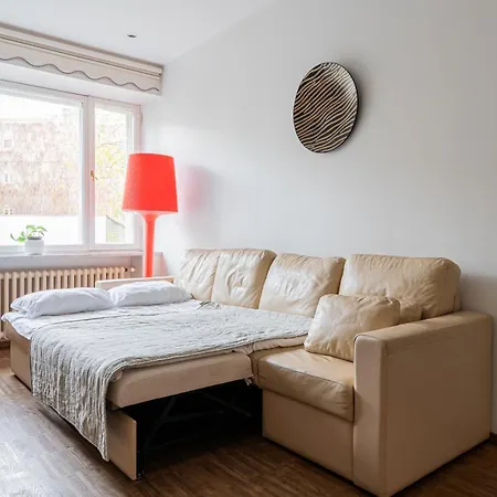 P32 - Boutique Center